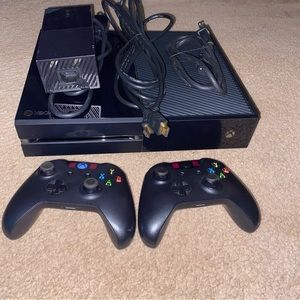 Xbox one console black 1540